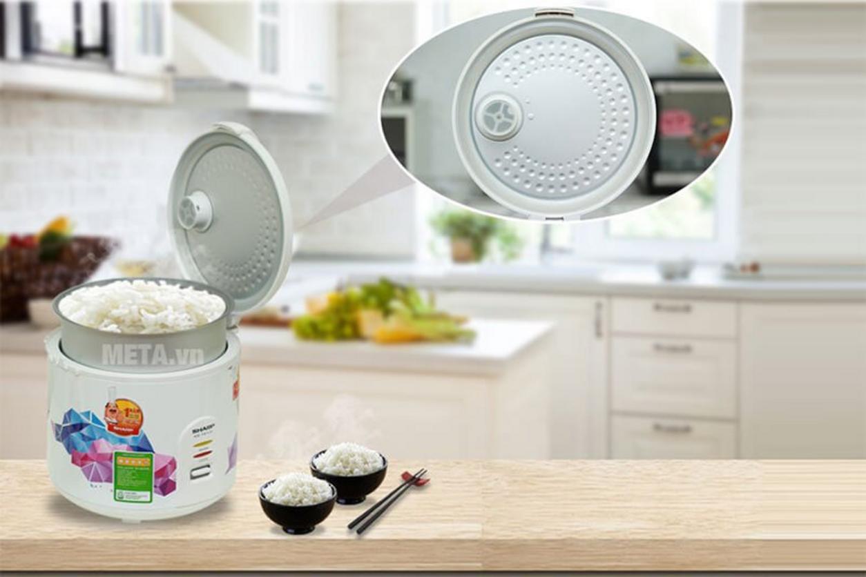 Công nghệ nấu 2D và công suất 700W cho cơm chín đều