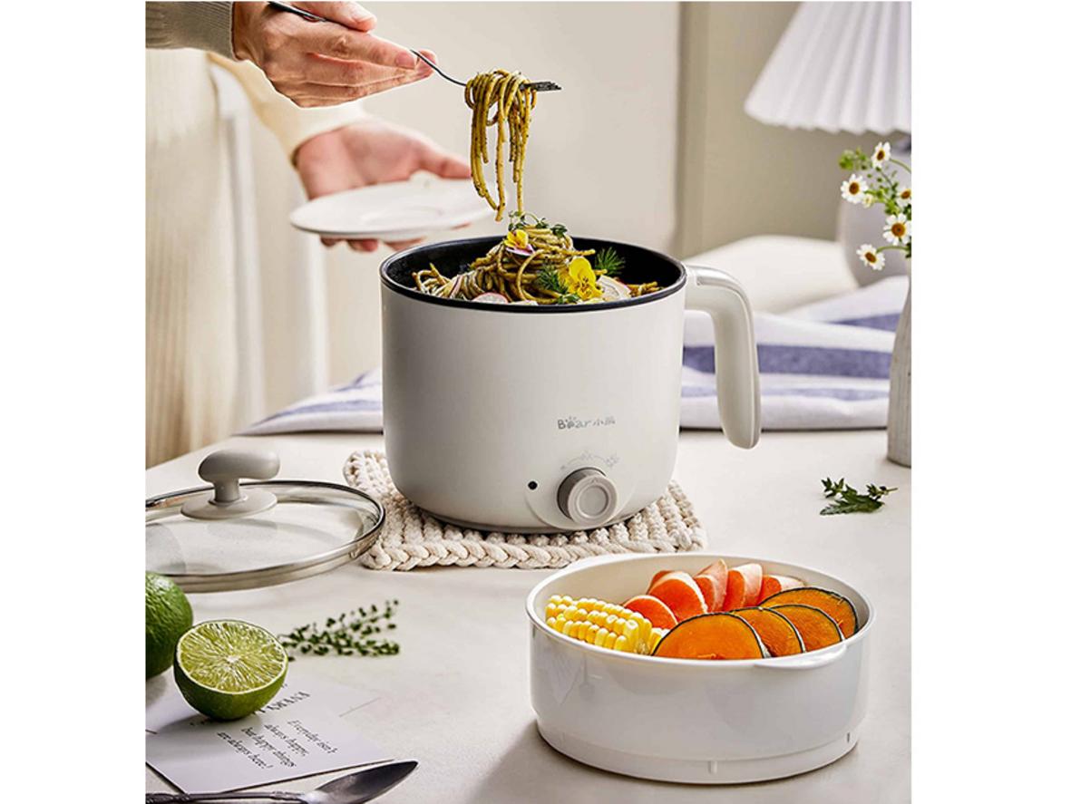 Tổng quan Nồi lẩu mini đa năng Bear DRG-C12K1 1.2 lít