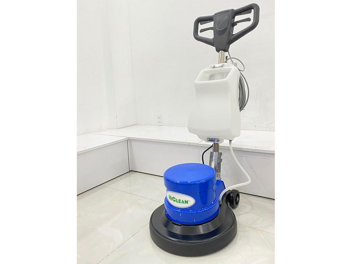 Pad 17 inch cho vùng phủ rộng, phù hợp sàn lớn.