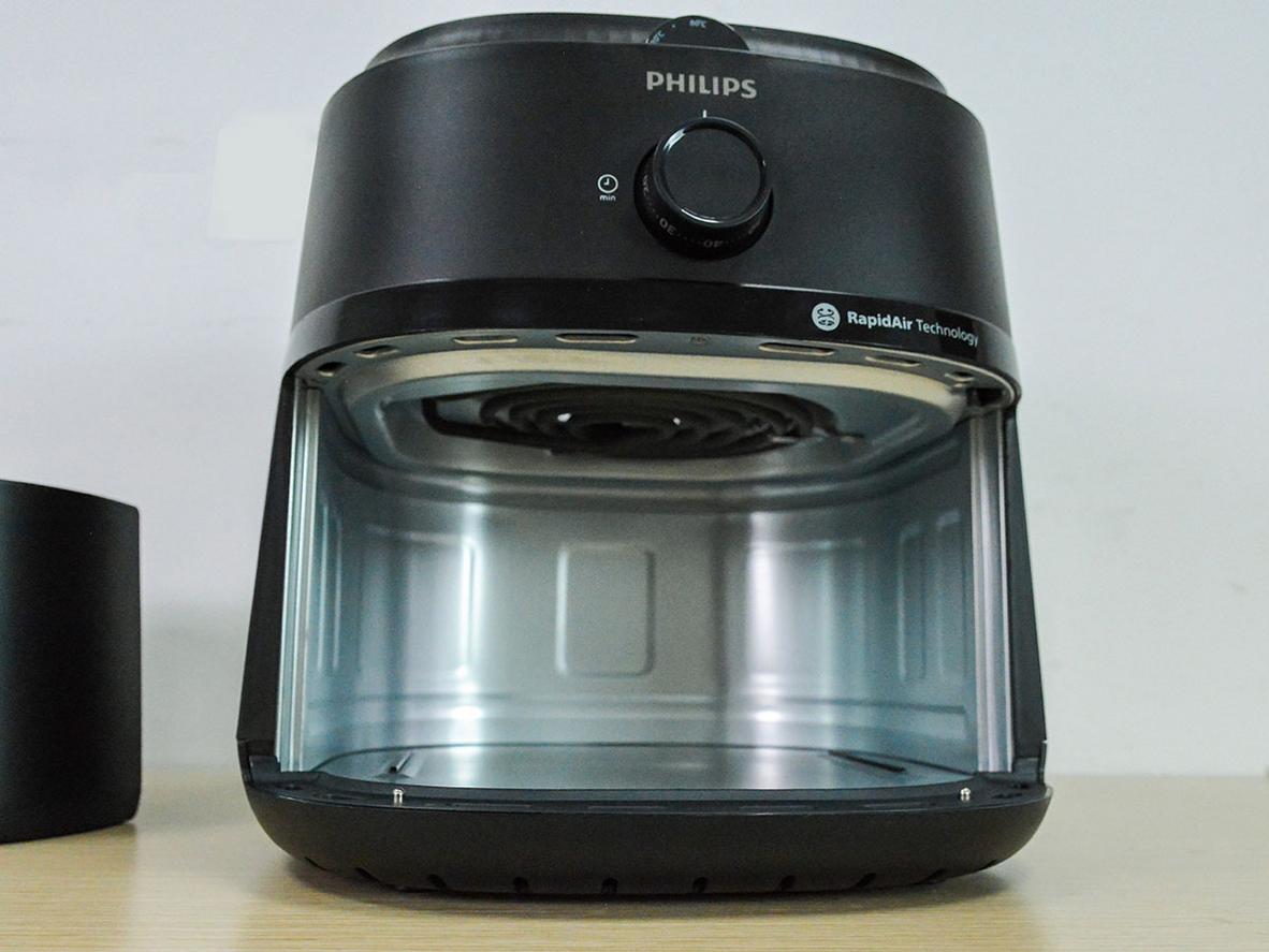 Dung tích 6.2 lít đủ cho 4–6 người, thao tác bằng núm xoay đơn giản