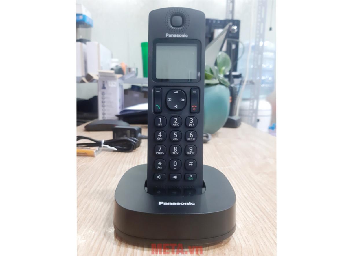 Pin bền: Đàm thoại tới 16 giờ, chờ ~200 giờ.