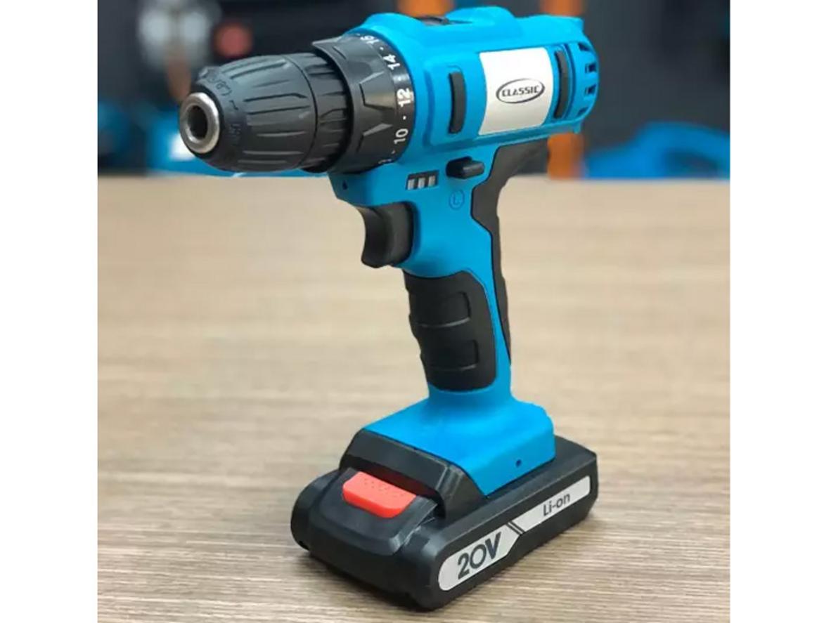 Bộ 2 pin 20V đi kèm giúp làm việc liên tục