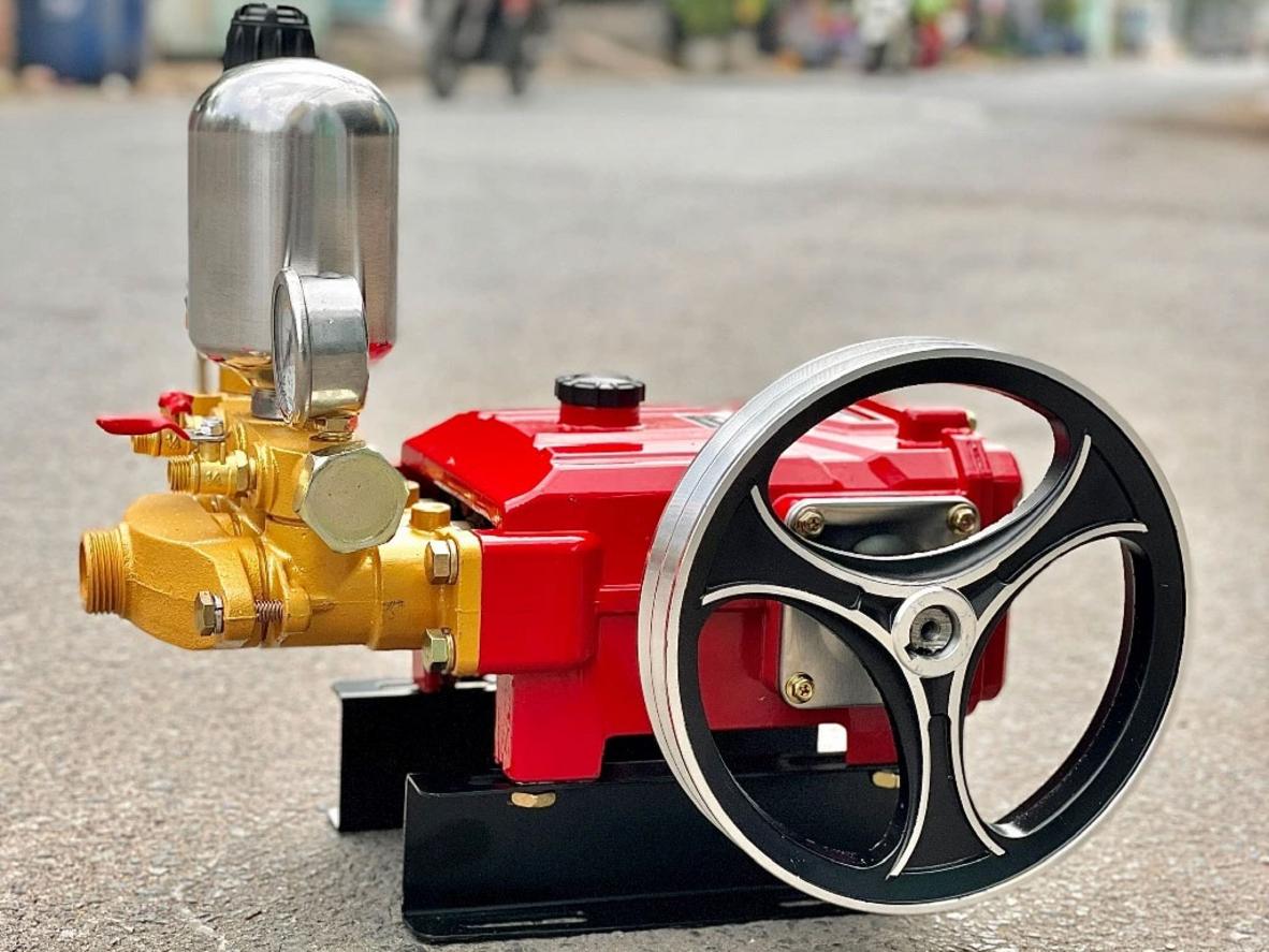 Piston sứ: ít mài mòn, vận hành bền bỉ.