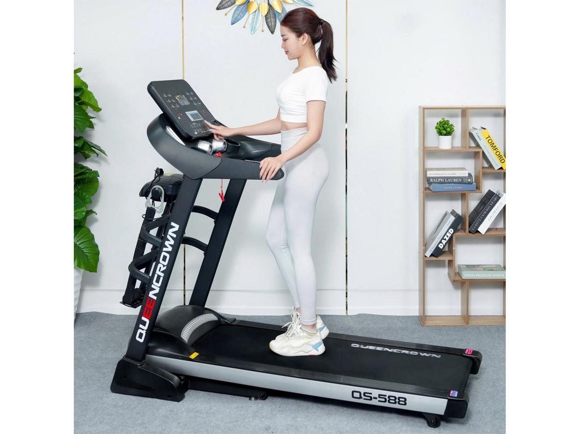 Động cơ 4.0 HP của QS588 — vận hành êm và mạnh mẽ cho bài chạy huấn luyện cao độ.