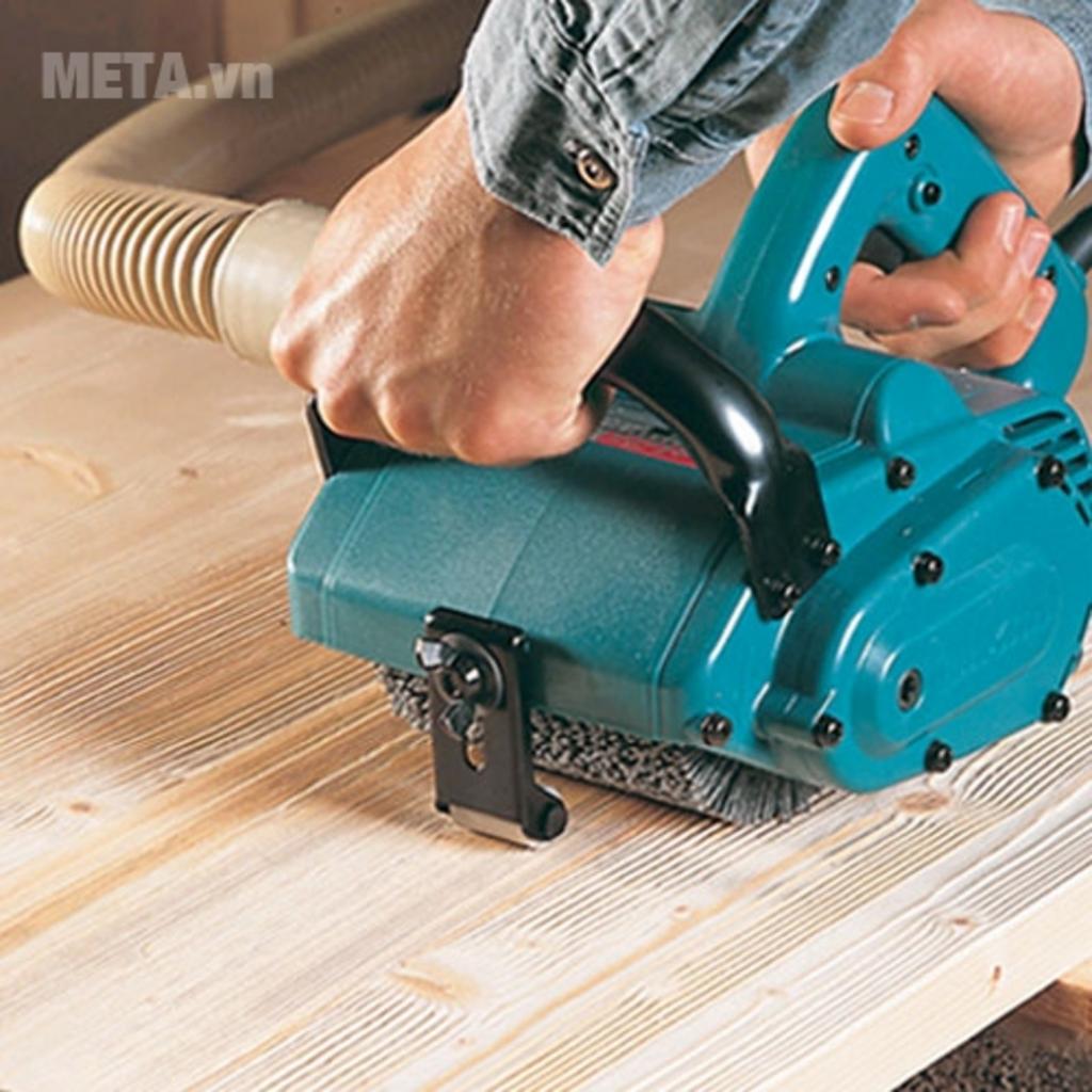 Rulo 100 x 120 mm cho bề mặt chà đều và nhanh.