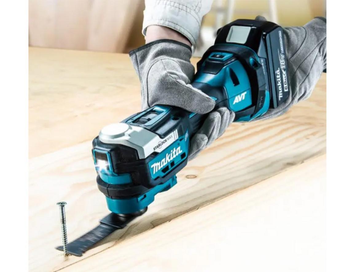 Lưỡi Starlock Max gắn trên DTM52