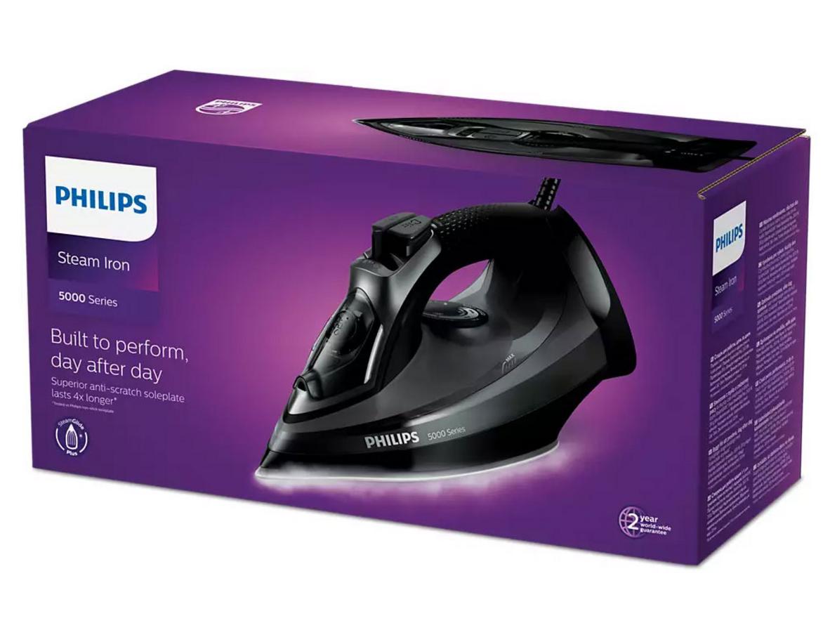 Mặt đế SteamGlide Plus trên nhiều loại vải.