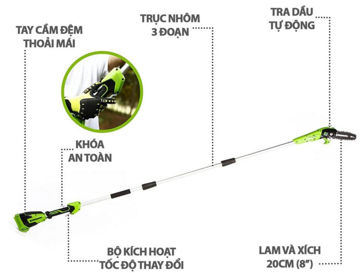 Tầm với 2.7m giúp tỉa cành cao an toàn hơn.