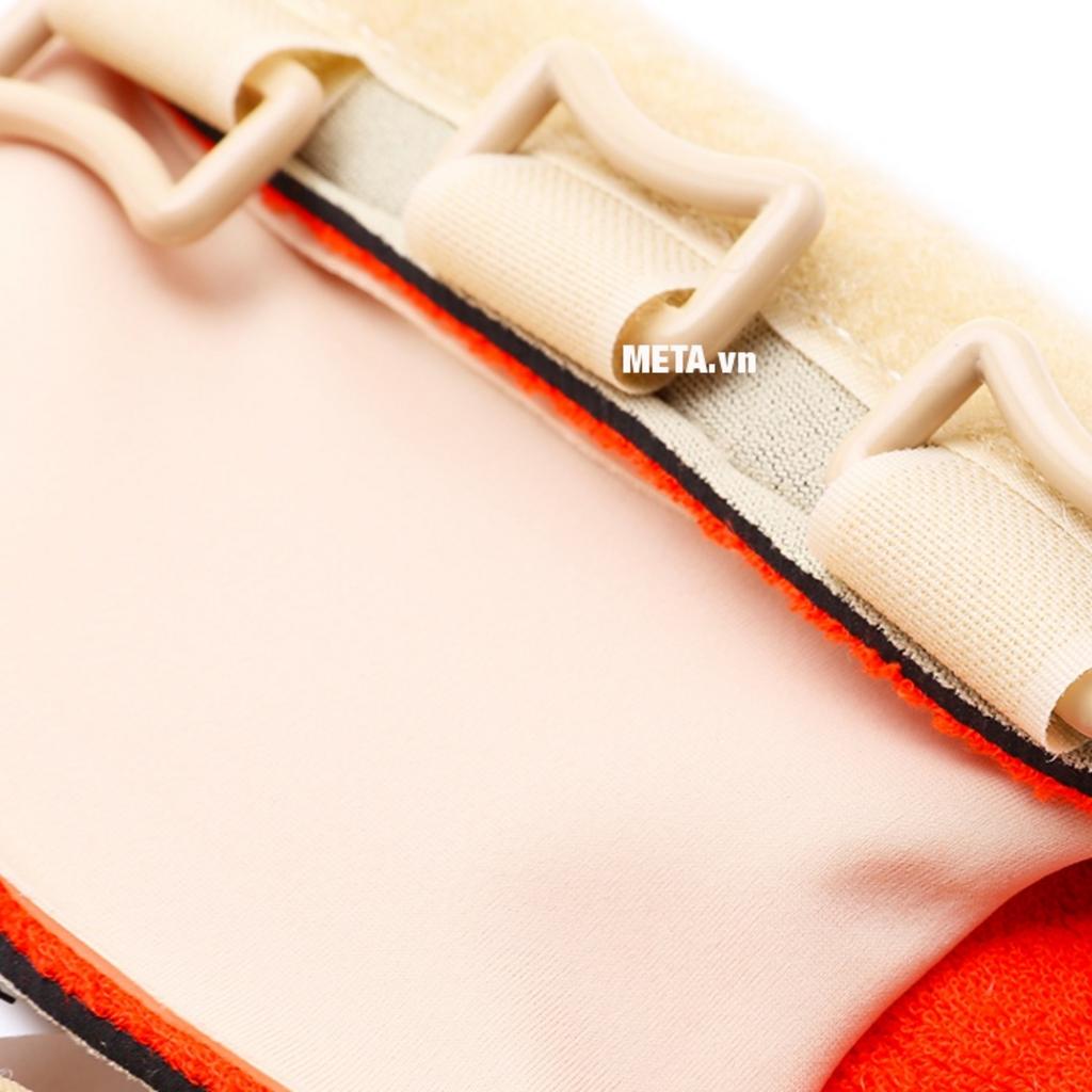 Thanh nẹp kim loại cố định giữ góc ~25°