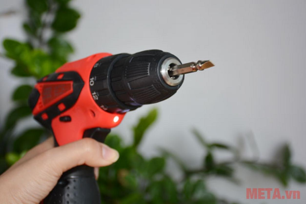 Thiết kế gọn nhẹ, thao tác thoải mái