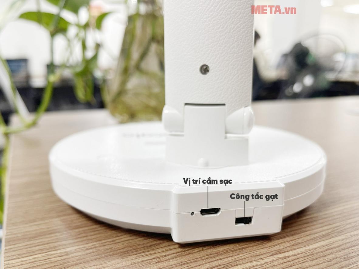 Trục xoay 180° và chất liệu nhựa ABS an toàn