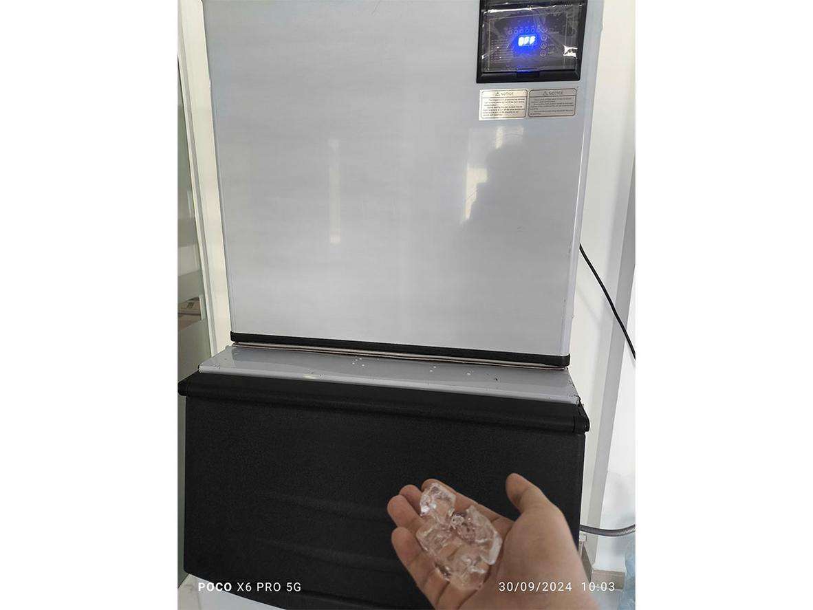 Công suất tiêu thụ 1.360W — vận hành hiệu quả