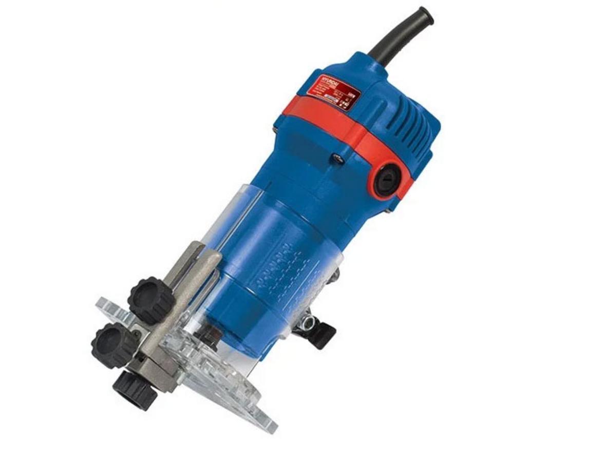 Tốc độ 32.000 vòng/phút cho bề mặt mịn khi hoàn thiện cạnh gỗ (Hyundai HPG506).