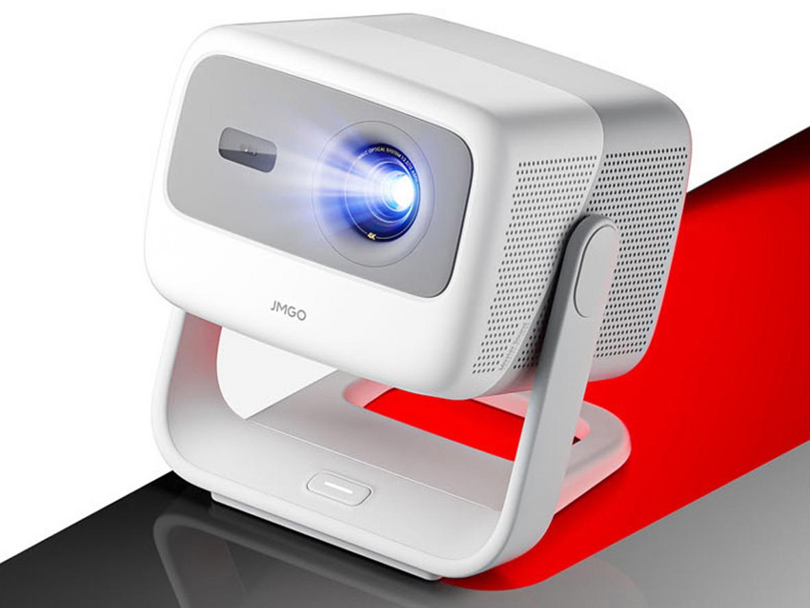 Triple Laser MALC cho màu sắc sống động hơn TV thông thường (ảnh demo).