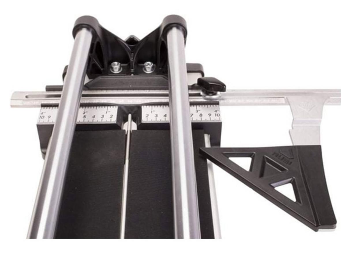 Trợ lực bẩy và thanh trượt chrome cho đường cắt mịn