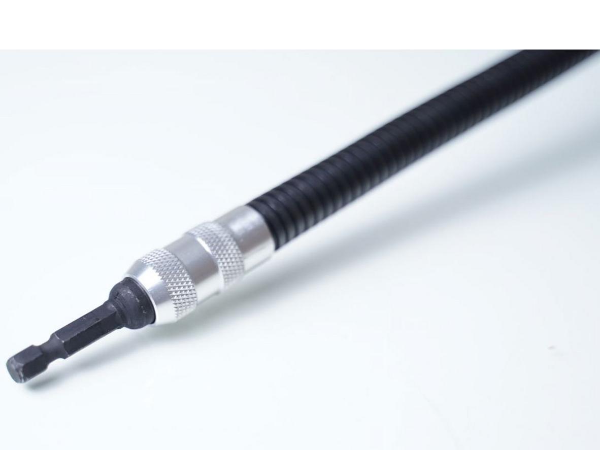 Trục Flex 12" giúp tiếp cận vị trí khó