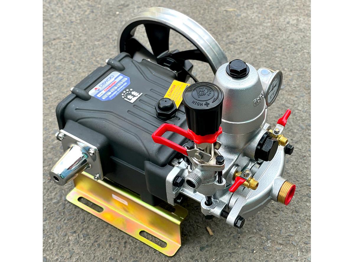 Tương thích mô tơ 5.5–7.5HP, lắp đặt nhanh chóng.