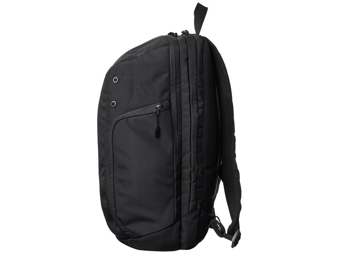 Chất liệu chống nước và quai đệm ergonomic