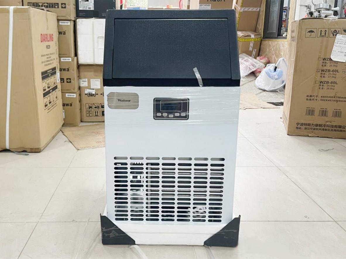 Vỏ Inox và thiết kế đứng tiết kiệm diện tích