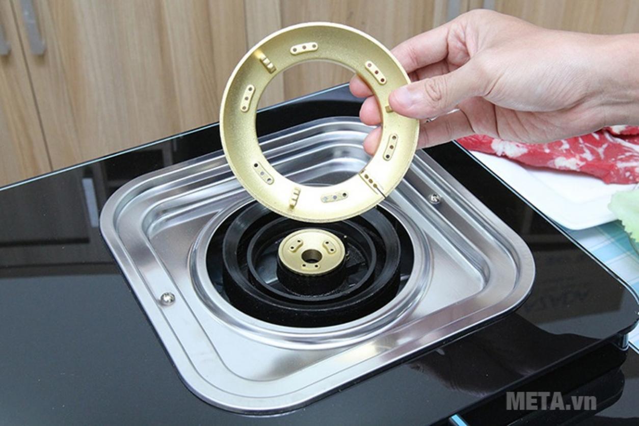 2 vùng nấu giúp nấu nhiều món cùng lúc