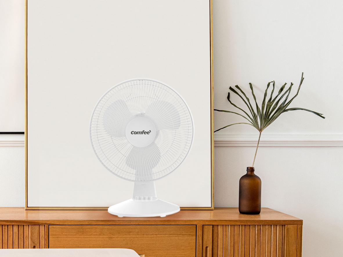 3 cánh ABS 30cm tạo gió mạnh và lan tỏa nhanh.