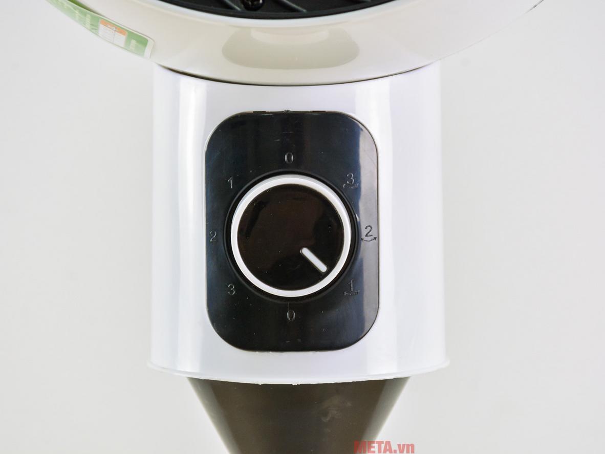 3 cánh quạt và công suất 45W tạo gió đều, dễ chịu