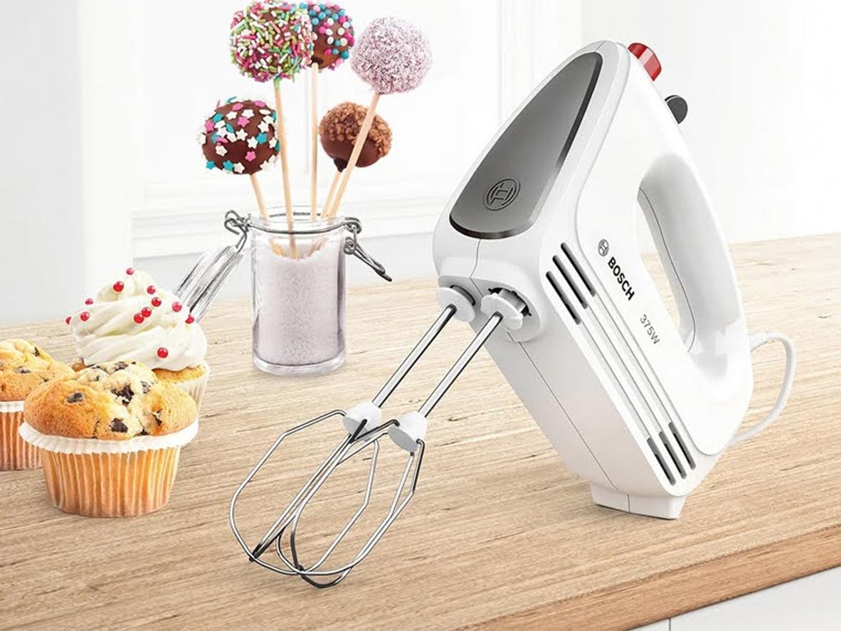 Công suất 375W giúp đánh bông và trộn nguyên liệu hiệu quả.