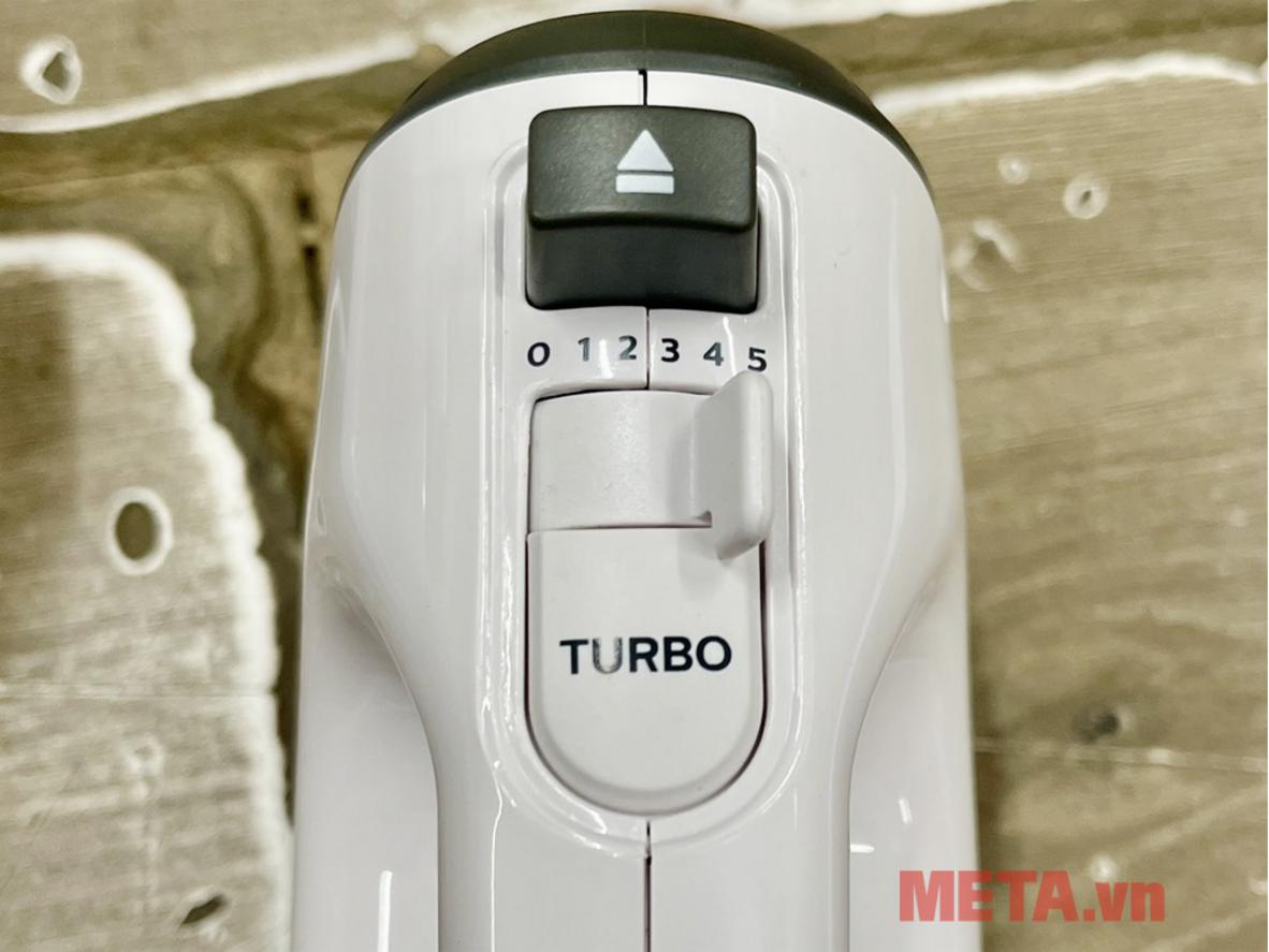 Công suất 450W cho khả năng đánh và trộn hiệu quả hơn