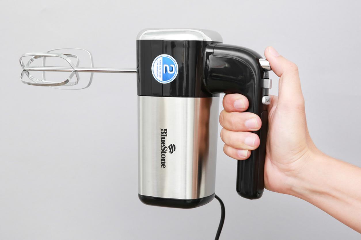 5 tốc độ giúp kiểm soát tốt khi đánh trứng và trộn bột.