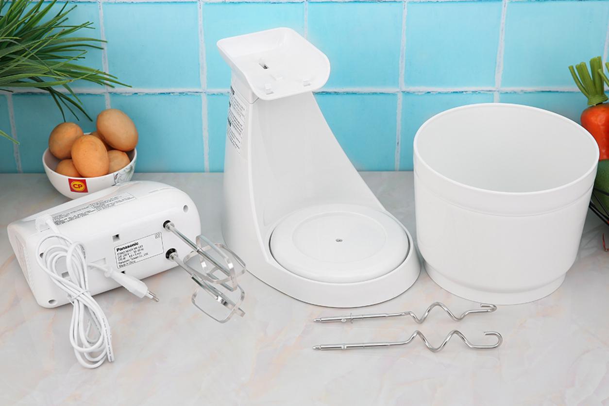 5 tốc độ và que đánh inox bền bỉ, dễ dùng