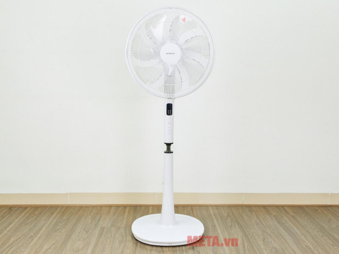 7 cánh quạt 400mm tạo luồng gió rộng và 24 mức tốc độ linh hoạt.