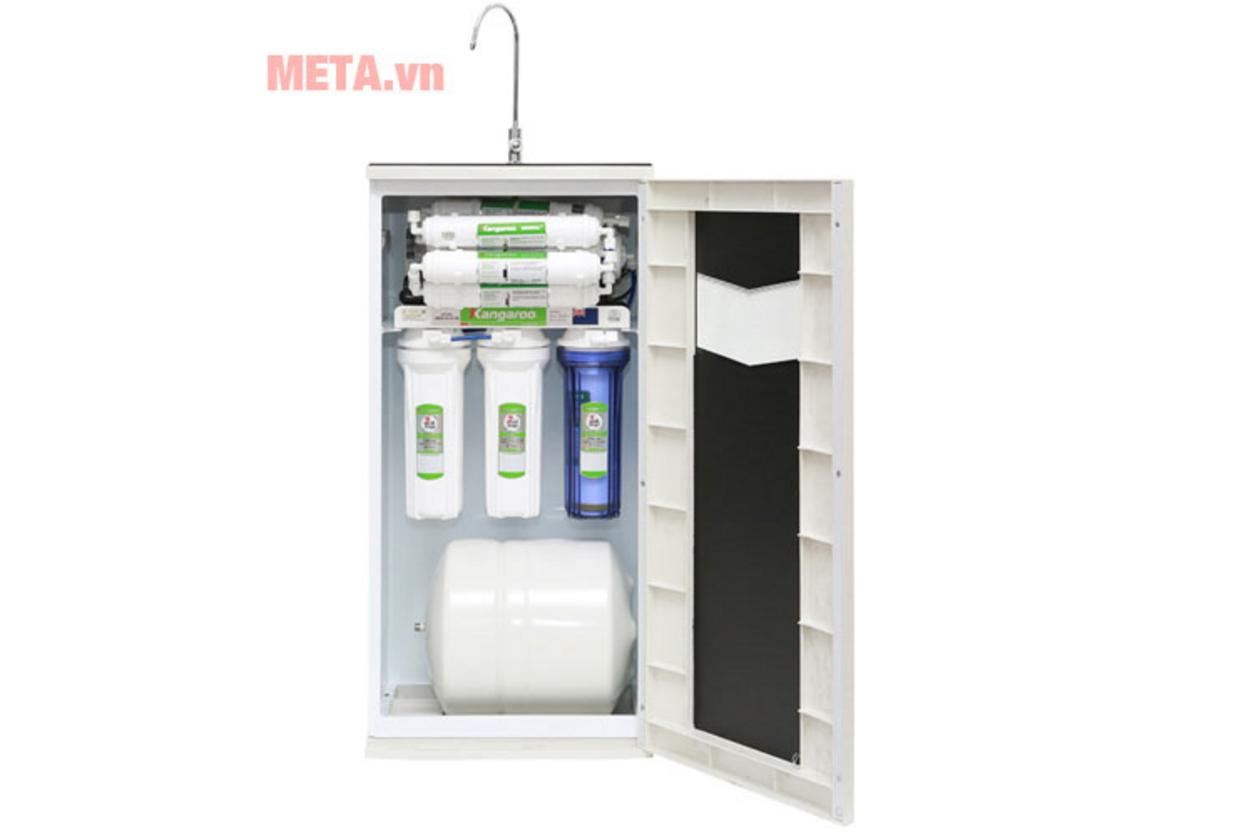Hệ 9 lõi lọc giúp nước sạch hơn và dễ uống hơn.
