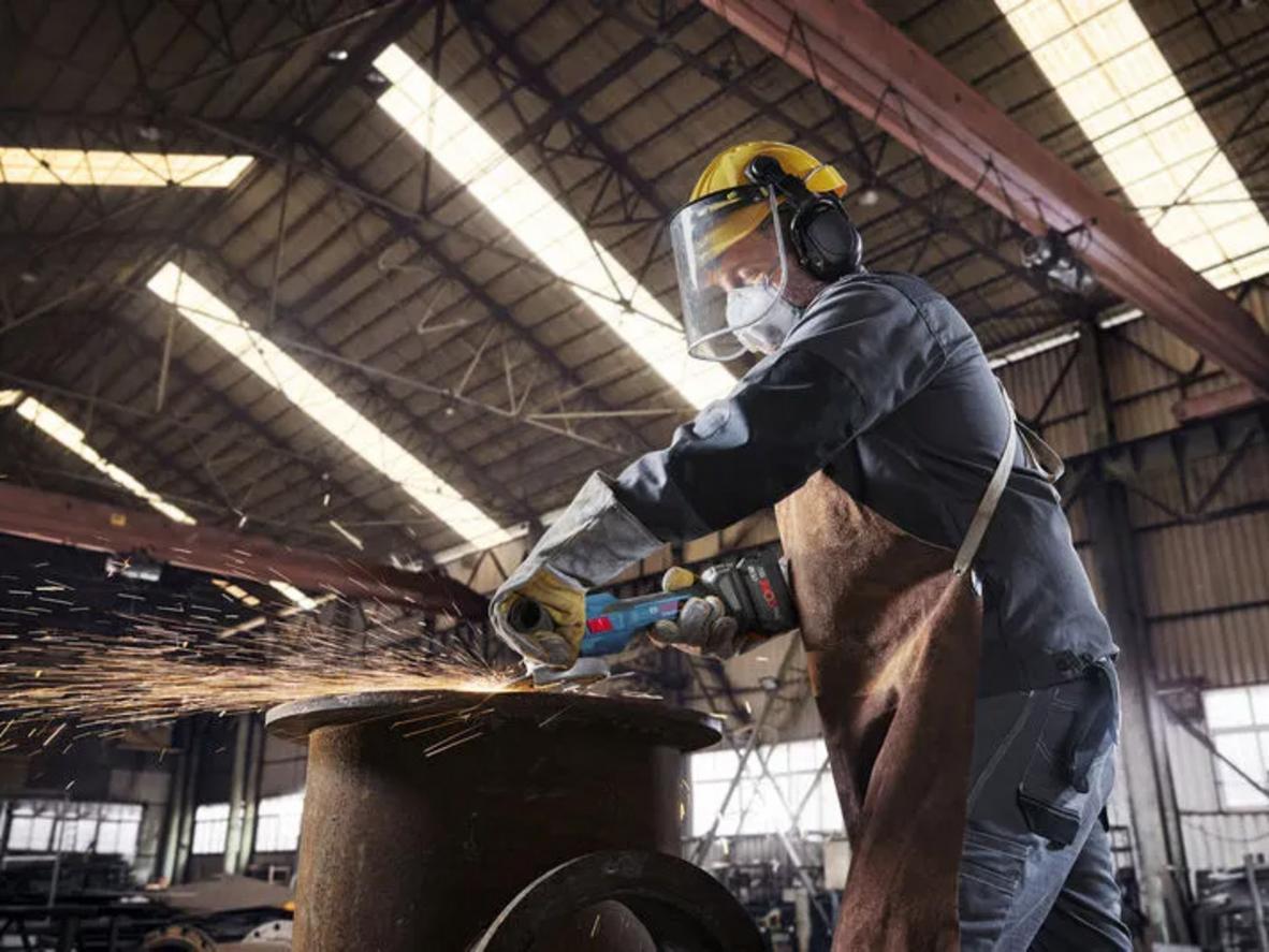 An toàn cao cấp giúp làm việc yên tâm hơn