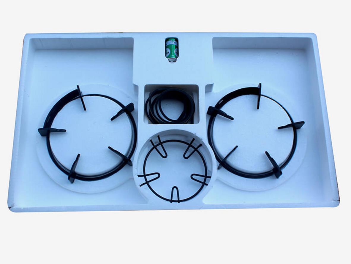 Đánh lửa IC và ngắt gas tự động giúp nấu an tâm hơn.