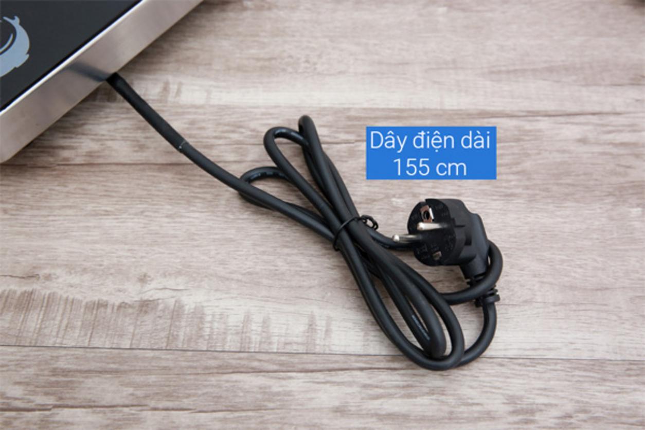 Điều khiển cảm ứng và nhiều chế độ nấu tiện lợi.
