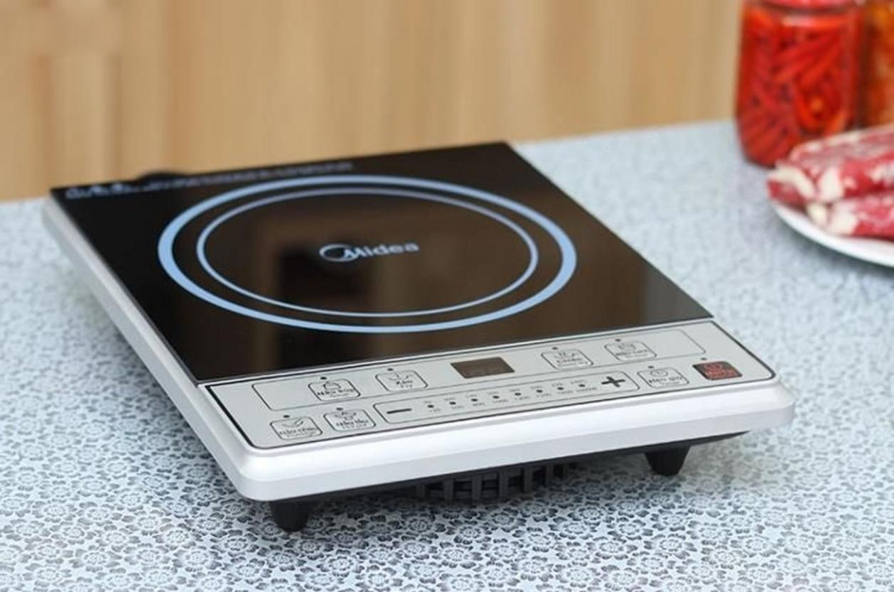 Tổng quan Bếp từ Midea MI-B2015DE
