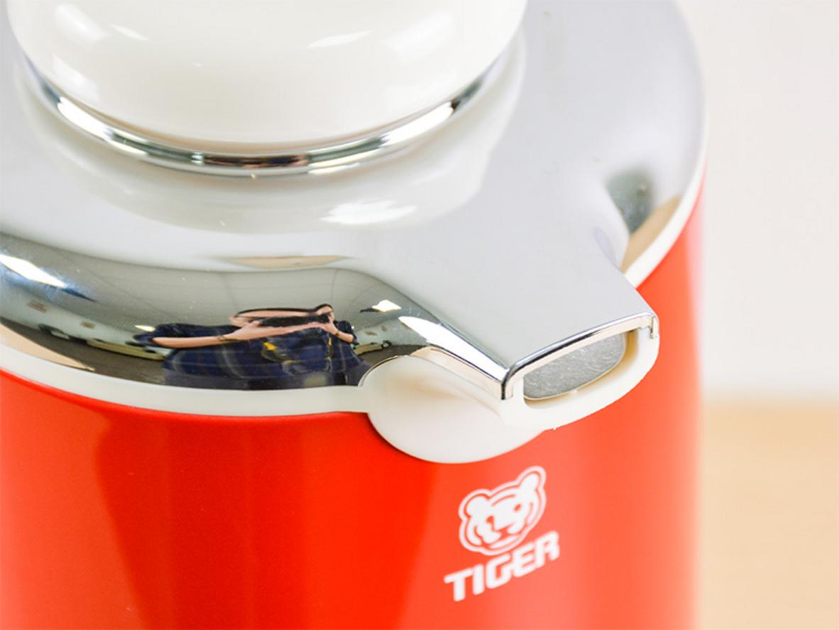 Tổng quan Bình đựng nước nóng Tiger PXJ-1608 1,6 lít