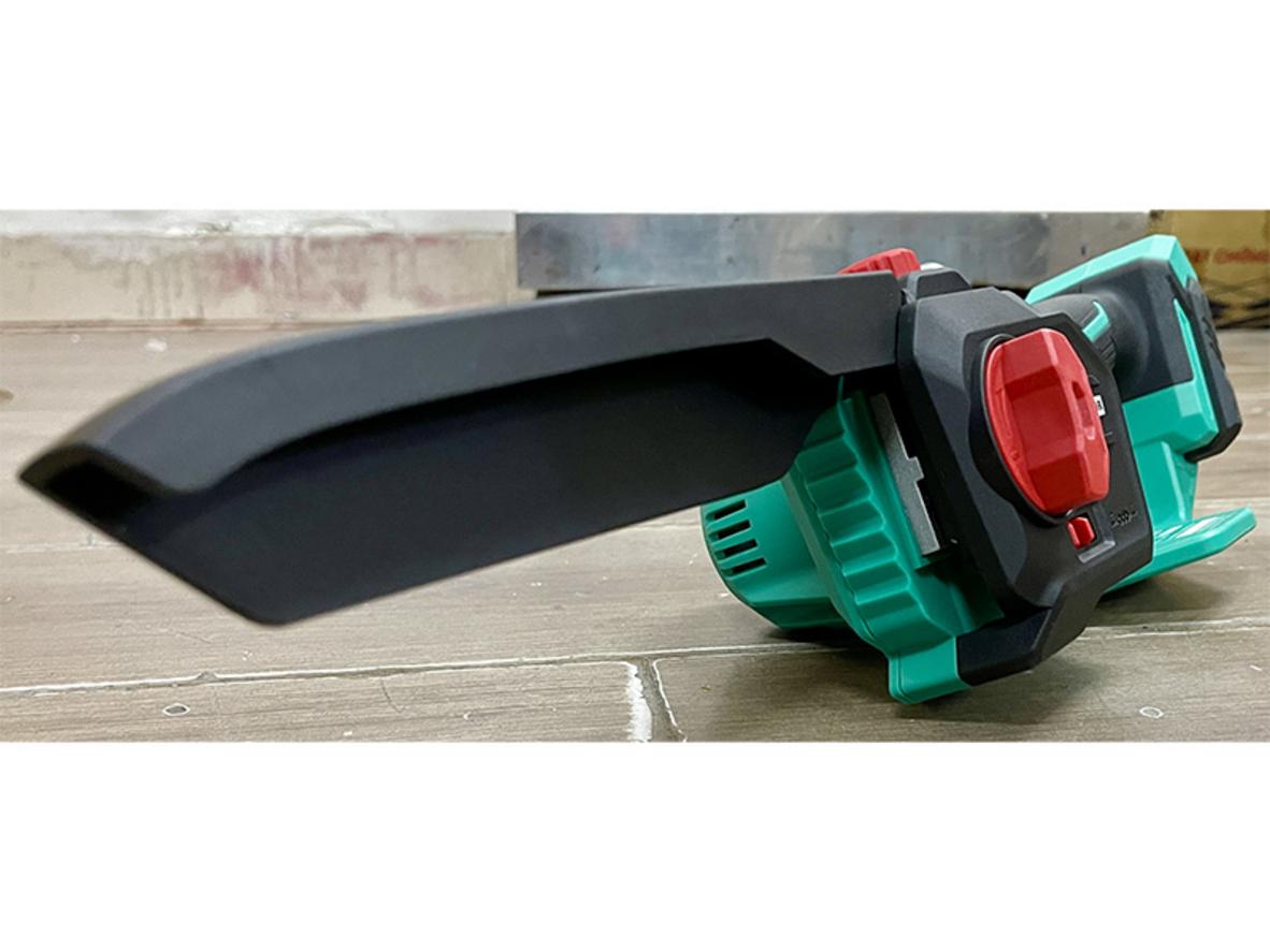 Bộ 2 pin 4.0Ah và sạc giúp công việc không bị ngắt quãng.