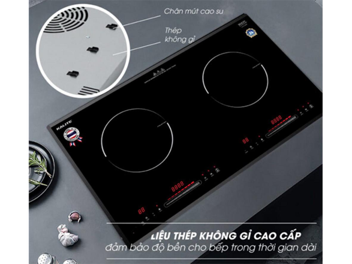 4400W tổng công suất giúp nấu nhanh và linh hoạt.