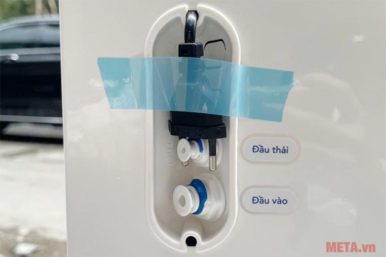 Công suất lọc 15 lít/giờ, bình chứa 10 lít