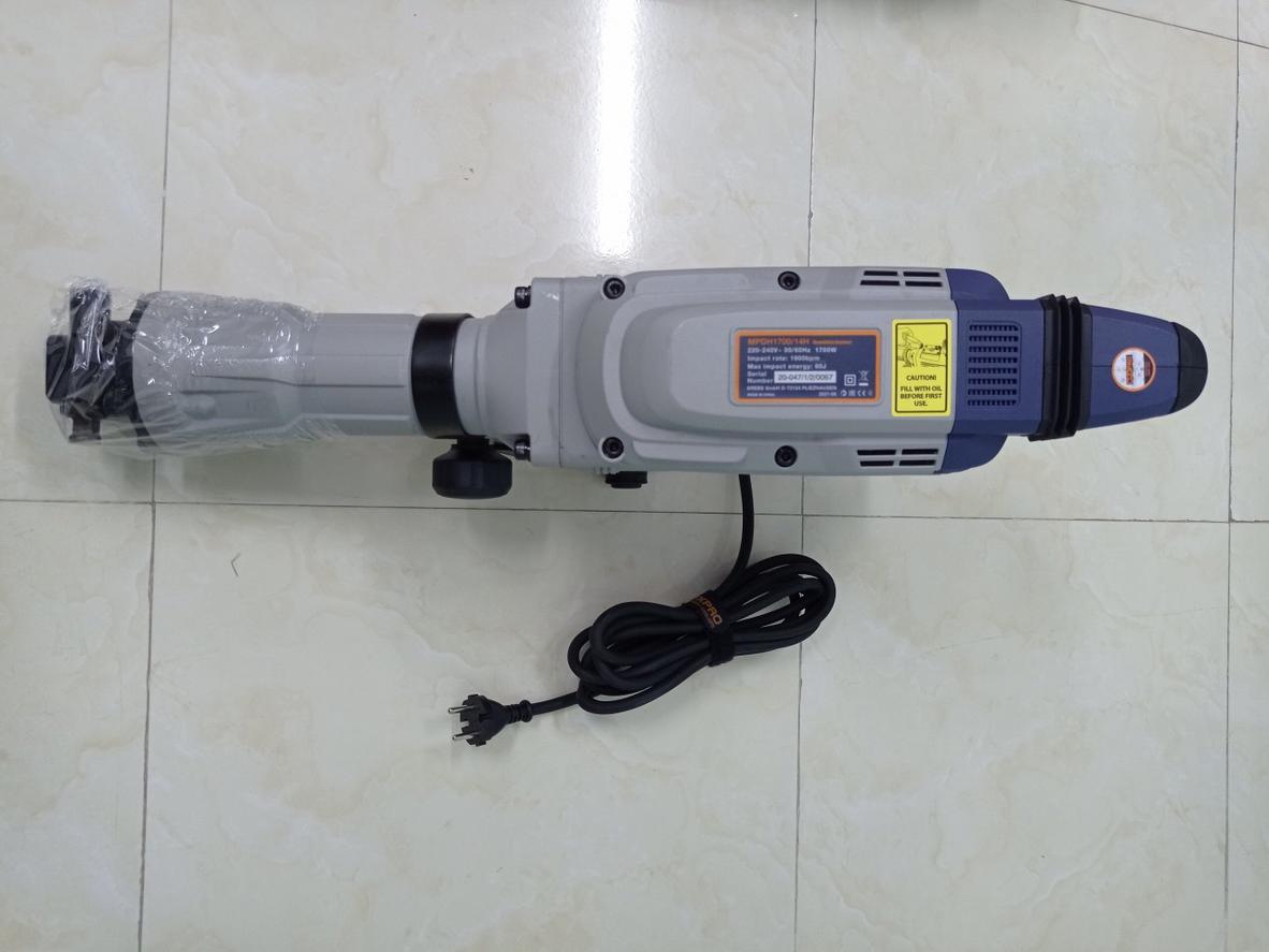 Công suất 1.700W cho lực phá ổn định