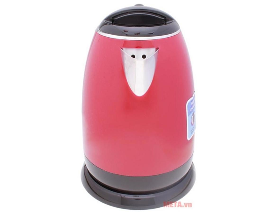 Công suất 1800W giúp đun nước nhanh cho nhu cầu hằng ngày.