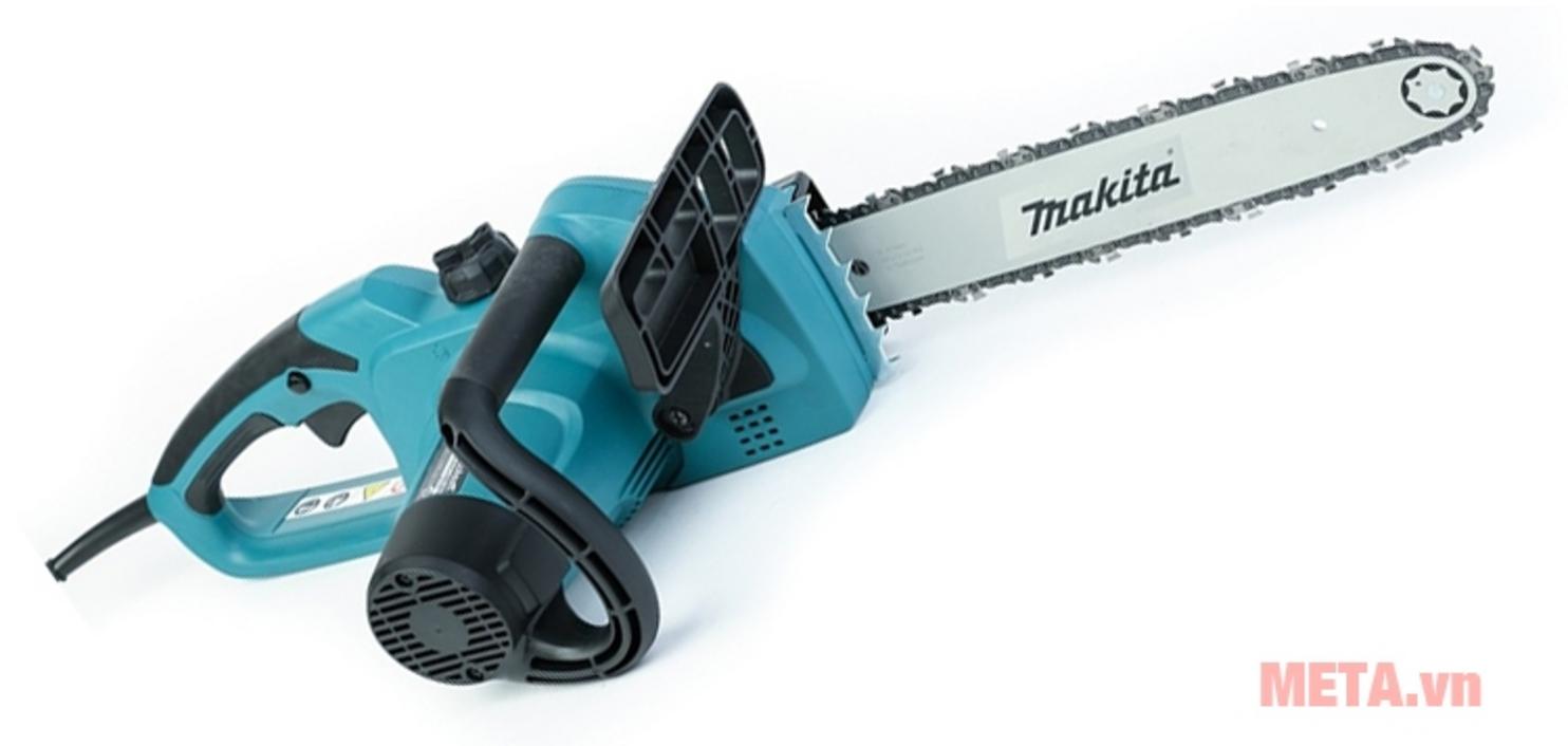 Công suất 1.800W của Makita UC3041A