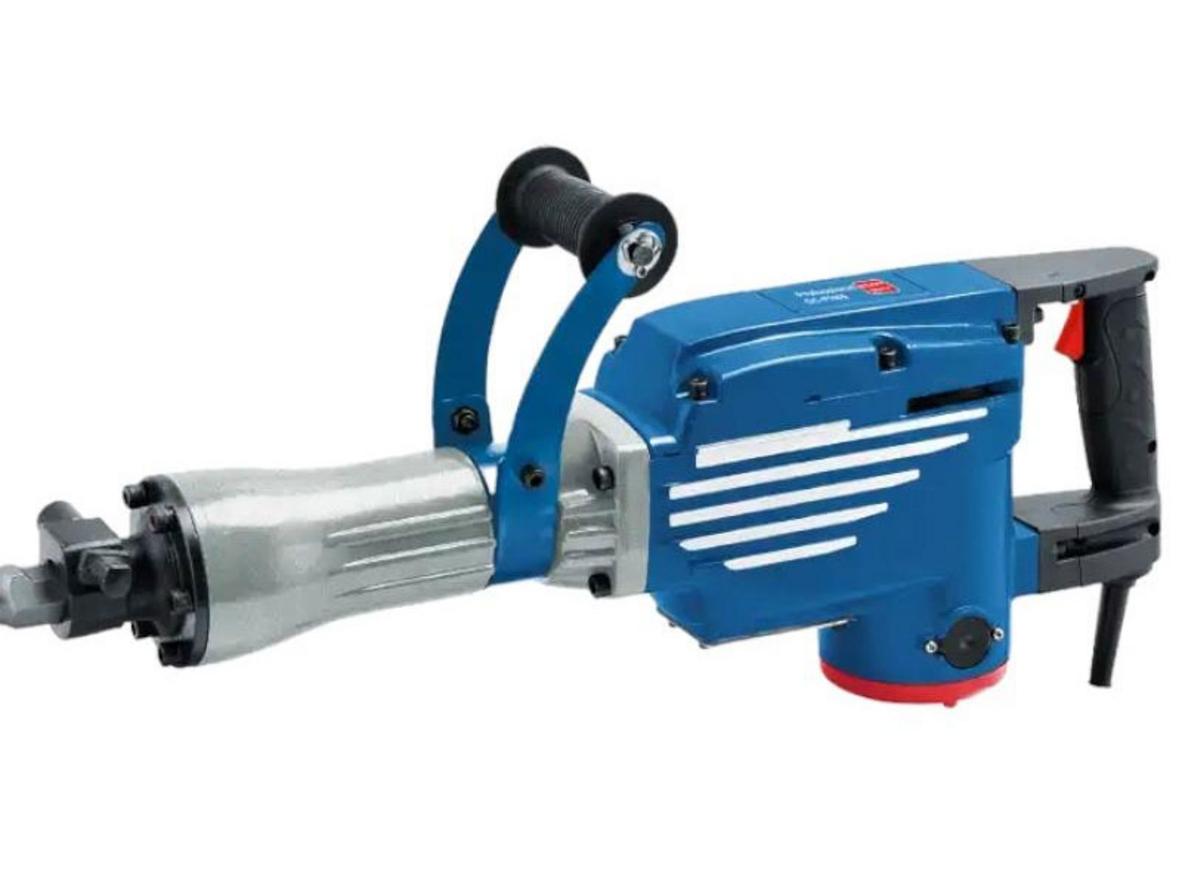 Công suất 1.800W cho lực đục mạnh và ổn định.