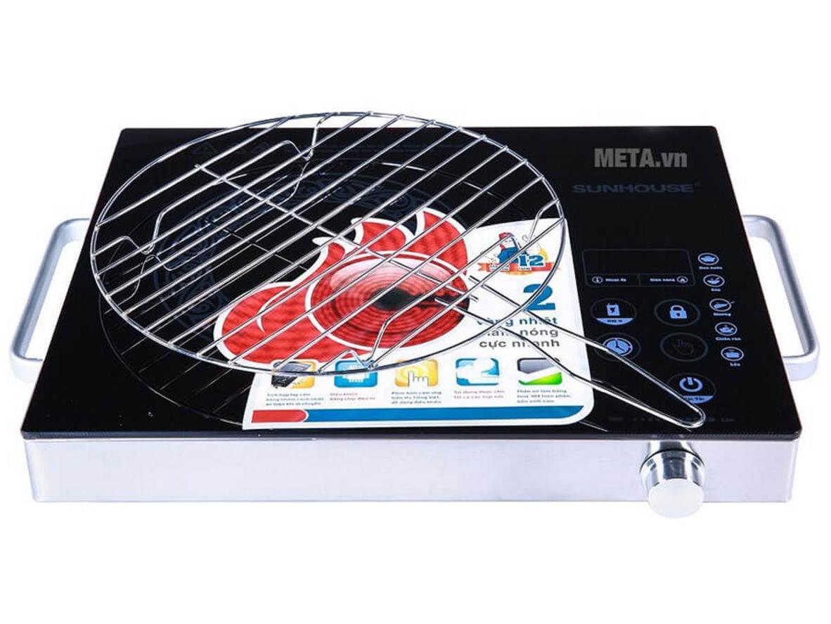 Công suất 2000W giúp nấu nhanh và tiện lợi.