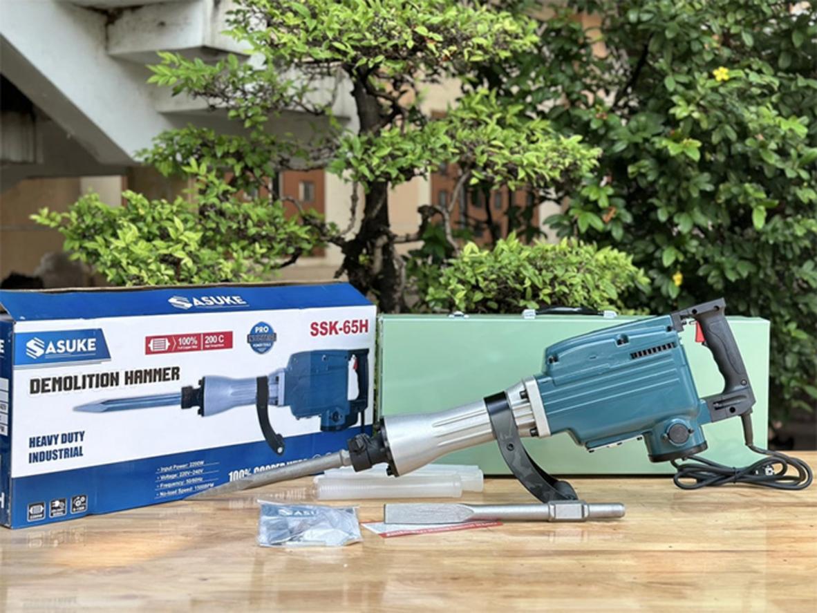 Công suất 2200W cho lực đục mạnh