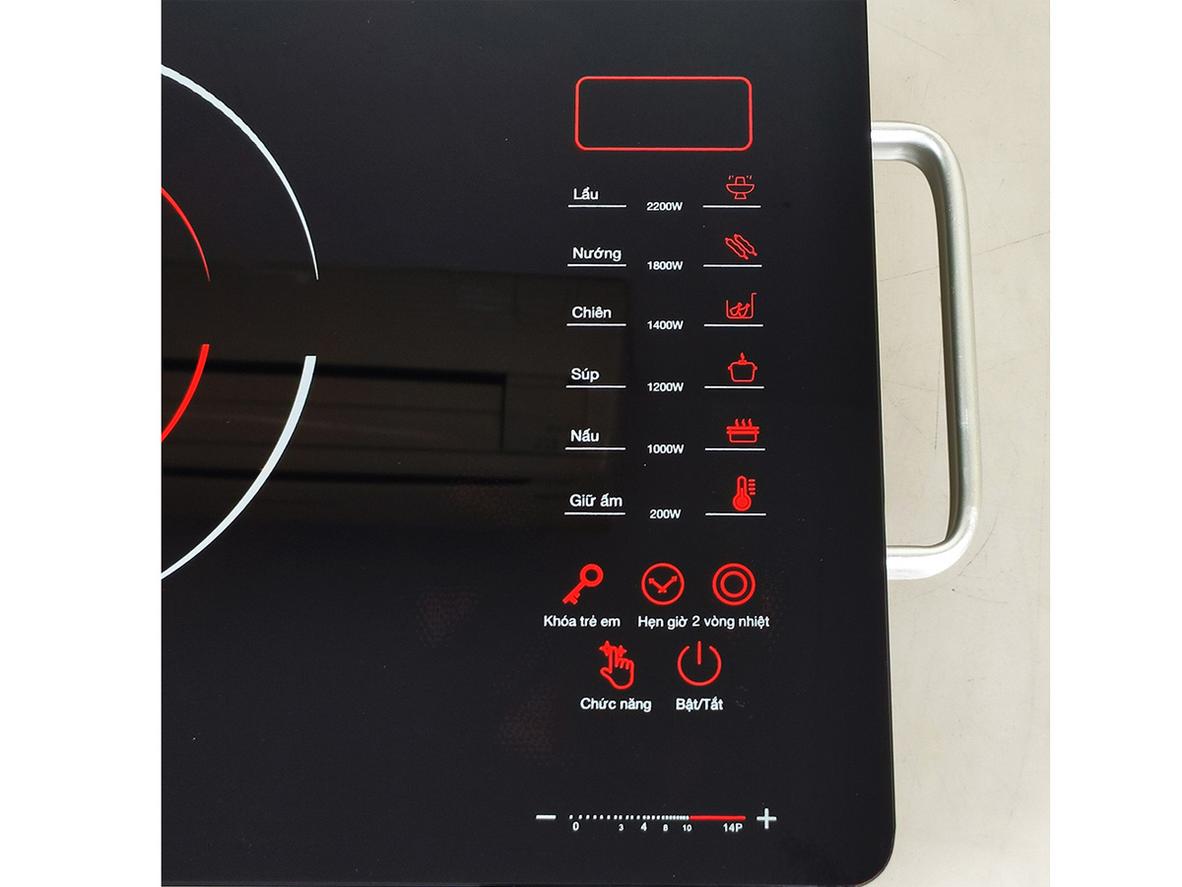 Công suất 2200W giúp nấu nhanh, tiện cho bếp gia đình.