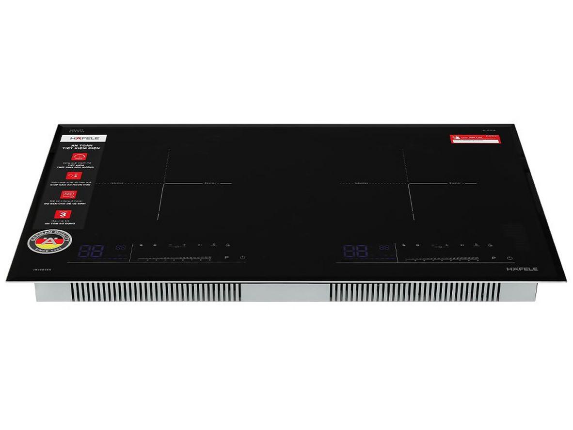 Tổng công suất 4.400W và Booster 2.2kW hỗ trợ nấu nhanh.