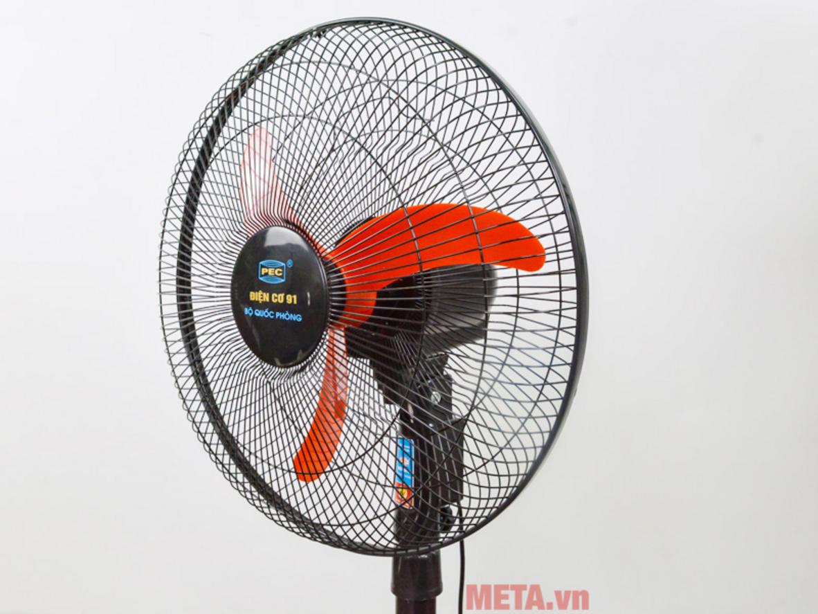44W và lưu lượng gió mạnh giúp làm mát nhanh