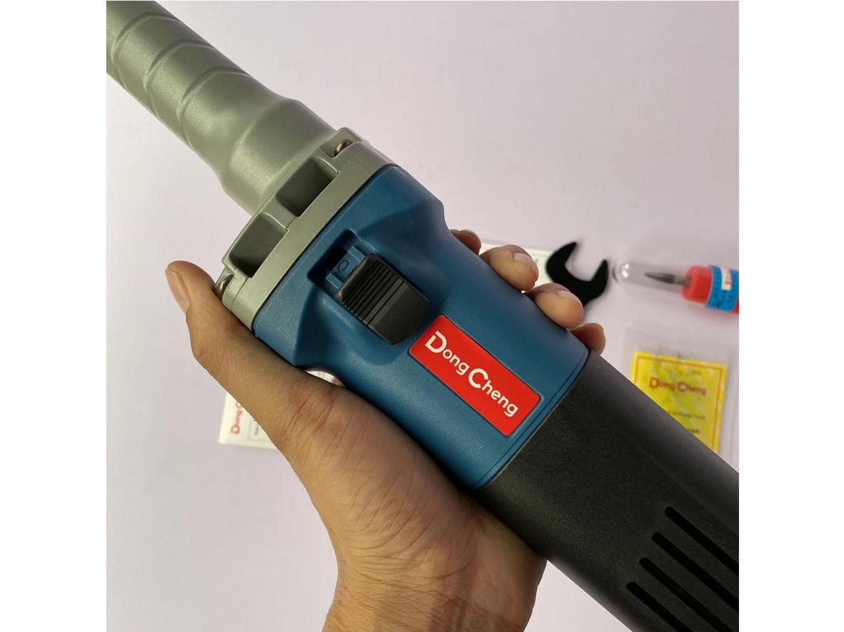 Công suất 750W cho lực mài khỏe